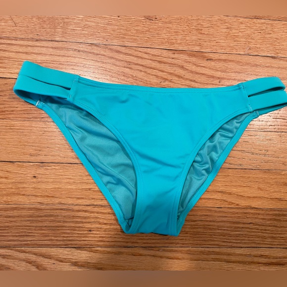 Coco Rave Teal Peek-a-Boo Hip Bikini Bottoms - Size M - Picture 1 of 3